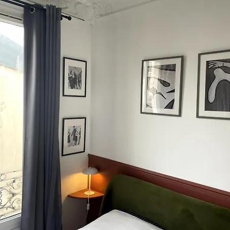 Апартаменты Luxury Designer Notre-dame With Terrace Париж