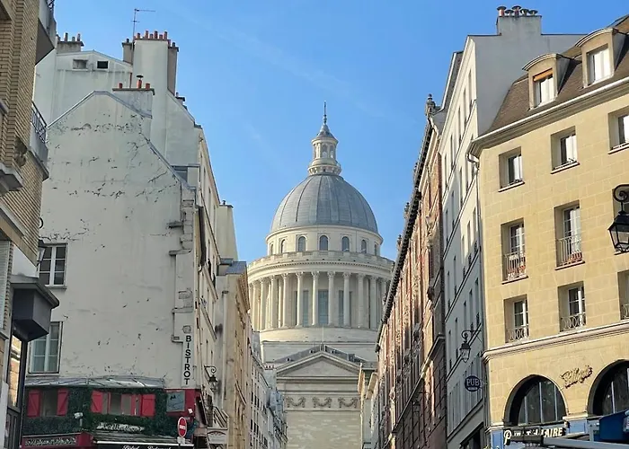 Luxury Designer Notre-dame With Terrace Appartement *